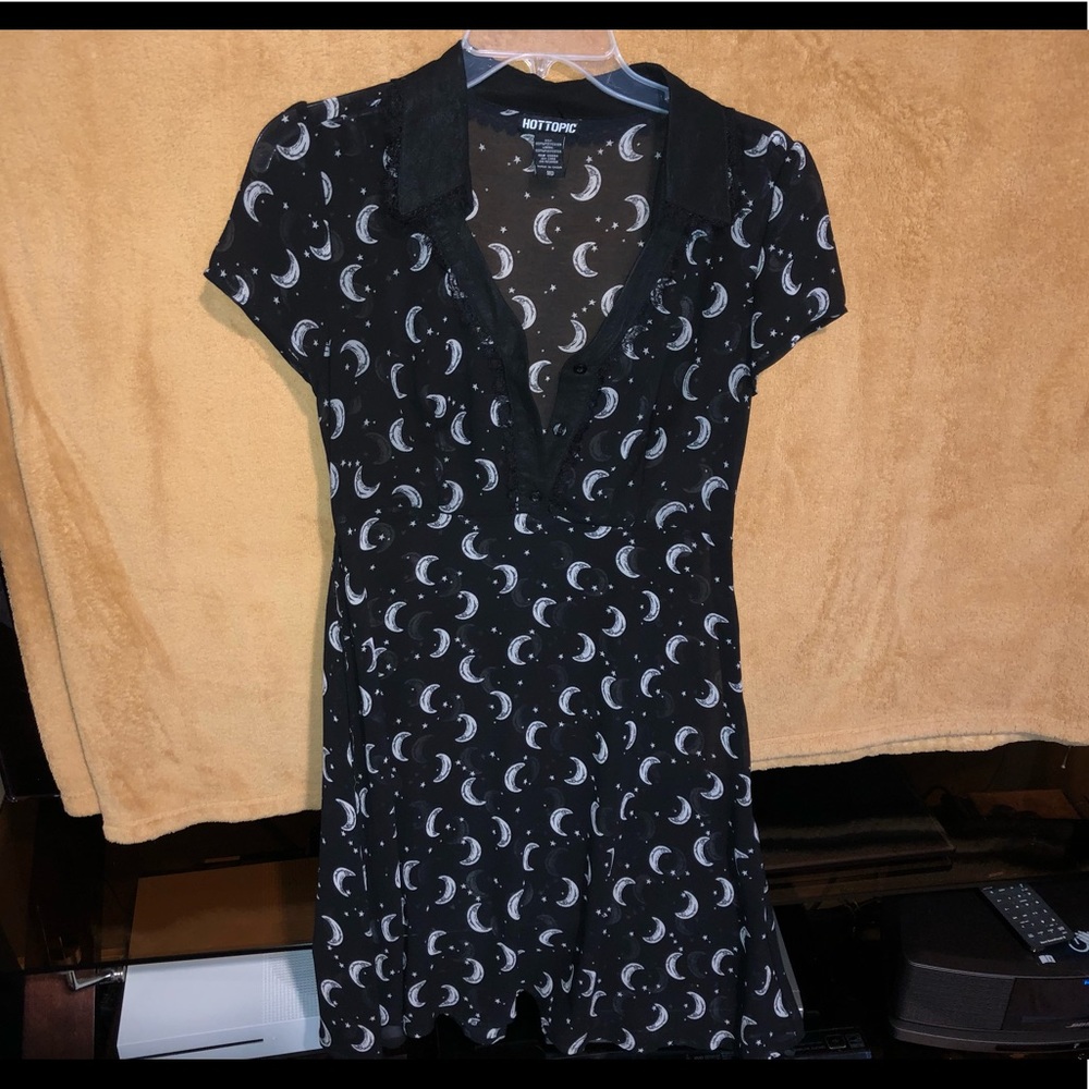 Shear Black moon dress 😊